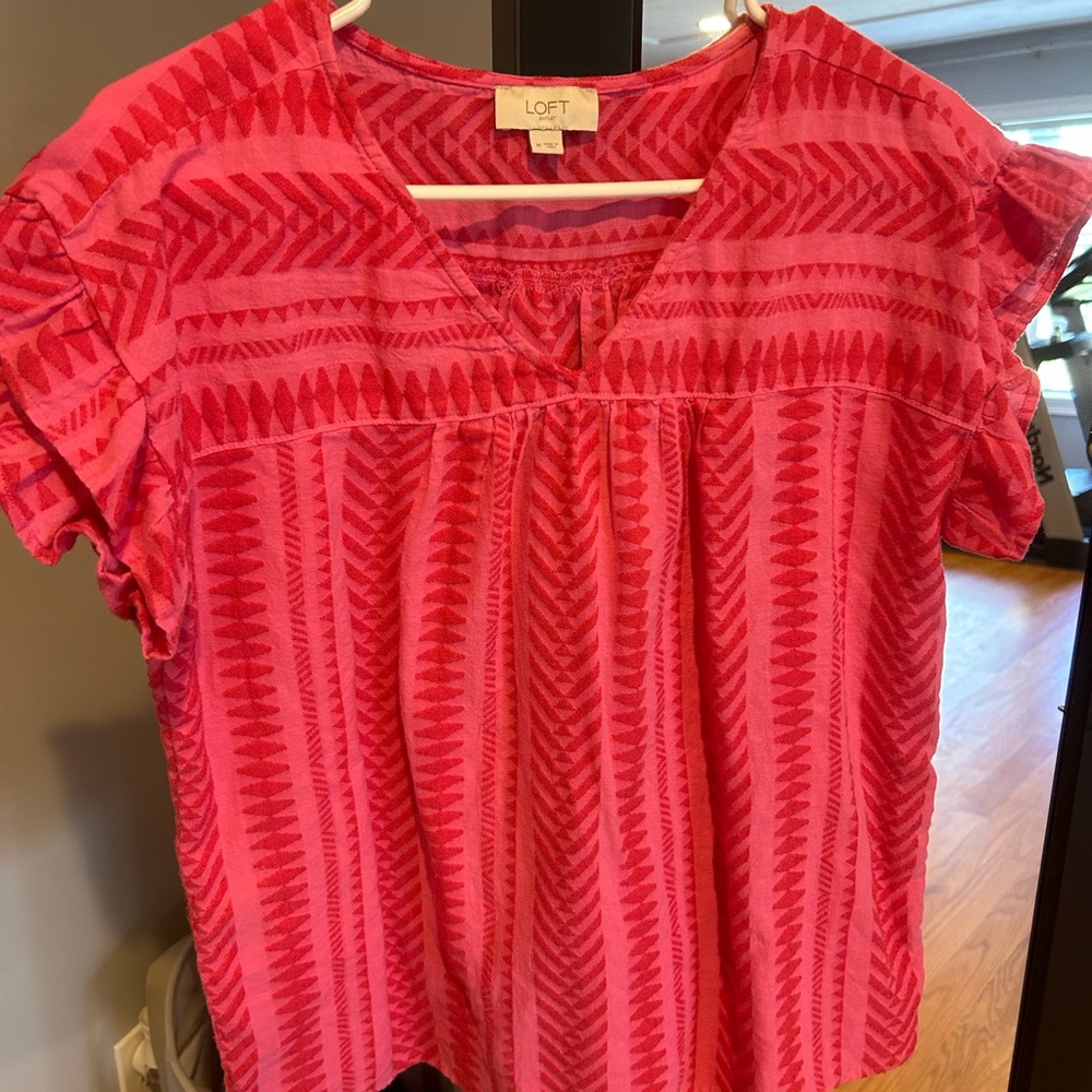 Pink short sleeve top